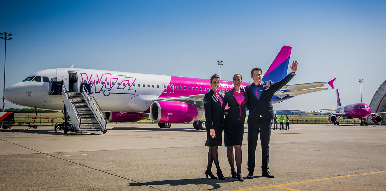 Wizzair москва. Wizz Air самолеты. Венгерская авиакомпания Wizzair. Wizz Air lowcoster. Авиакомпания Wizz Air полет.