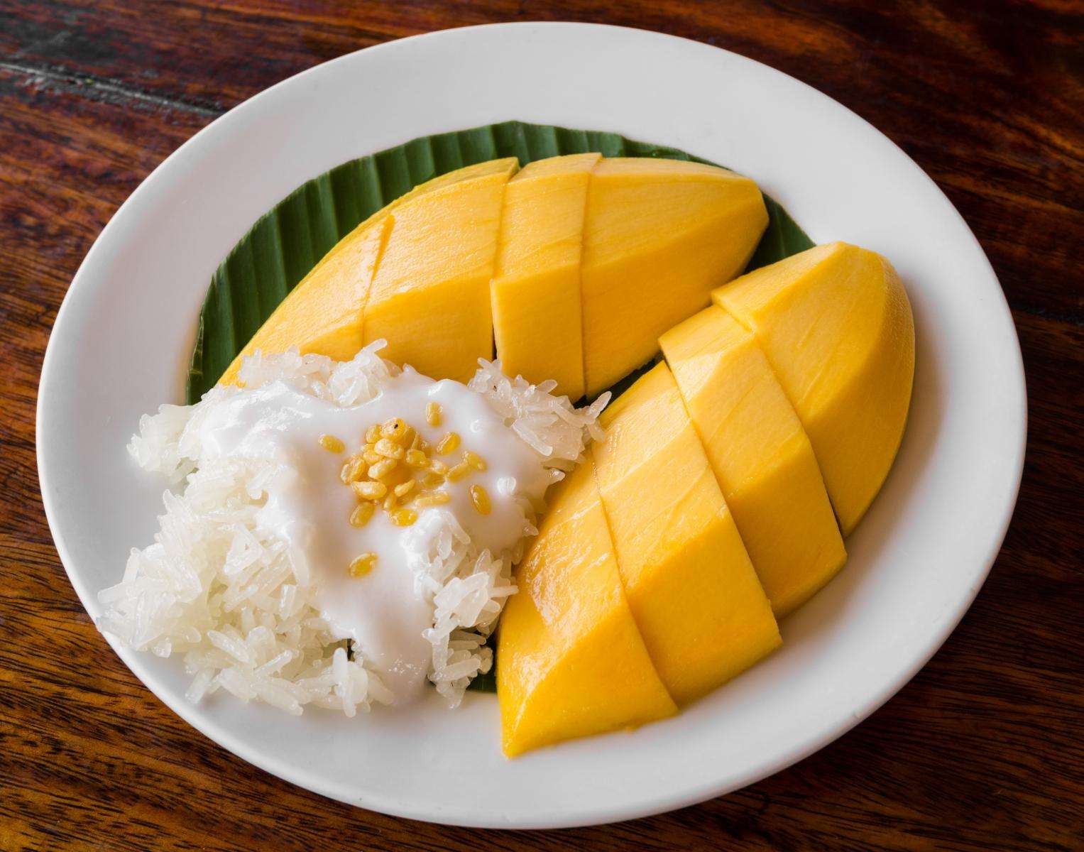 Кхао Нияу Мамуанг / <b>Mango</b> Sticky Rice.